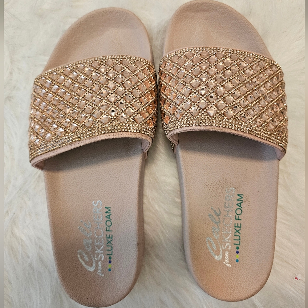 Skechers Women's Luxe Foam Slide Sandals - Gold